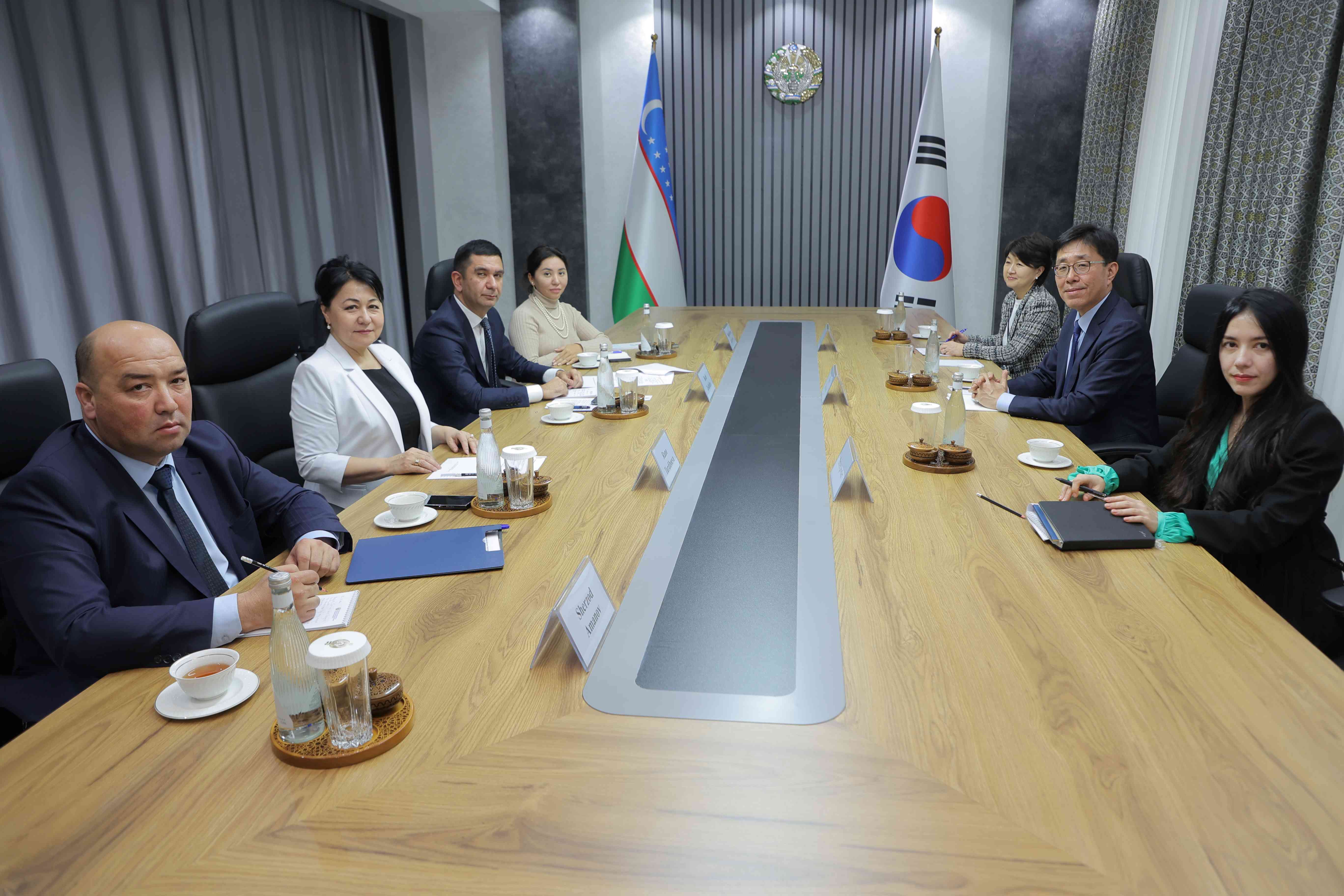 주재국 고용빈곤퇴치부장관 면담